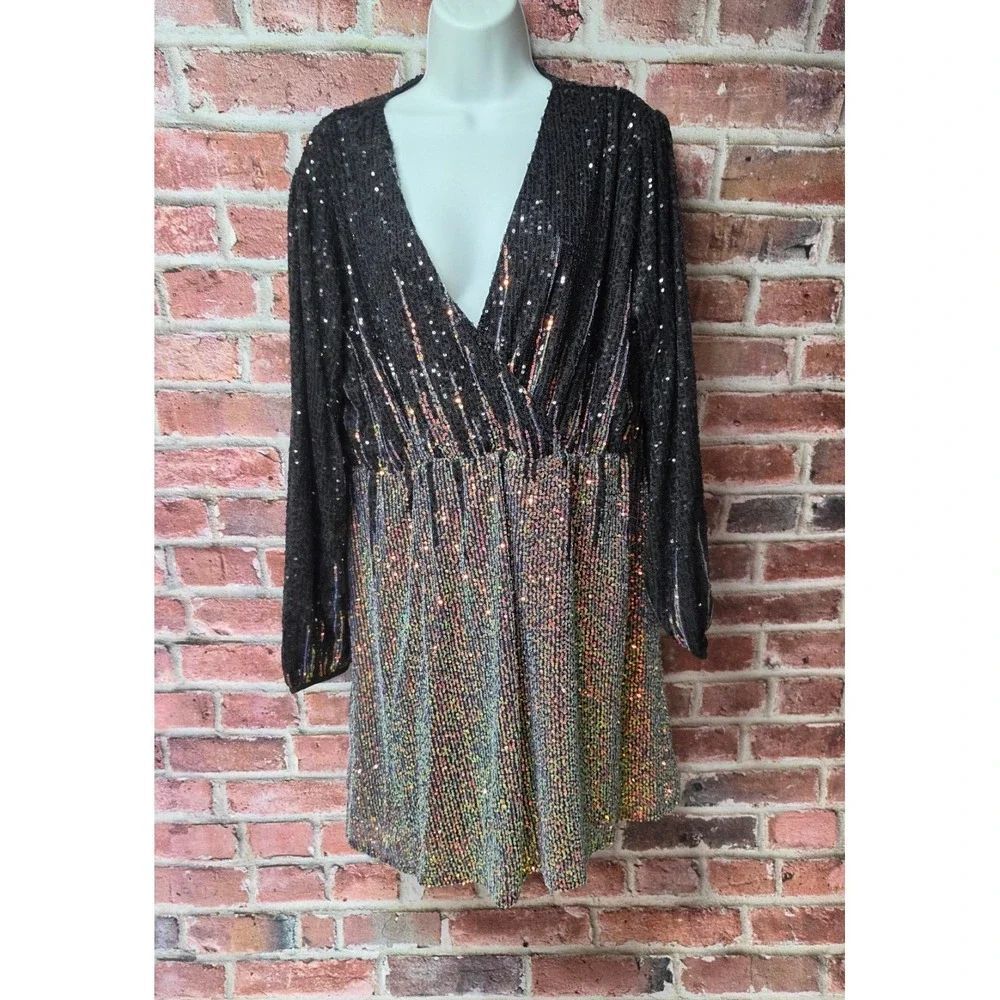 Women's RED DOT BOUTIQUE Two-Tone‎ Sequin V-Neck Mini Dress Size 1X